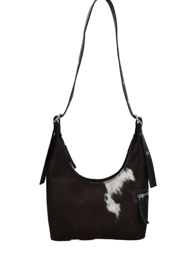 Lotta shoulder cow