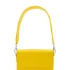 Pantone amarillo