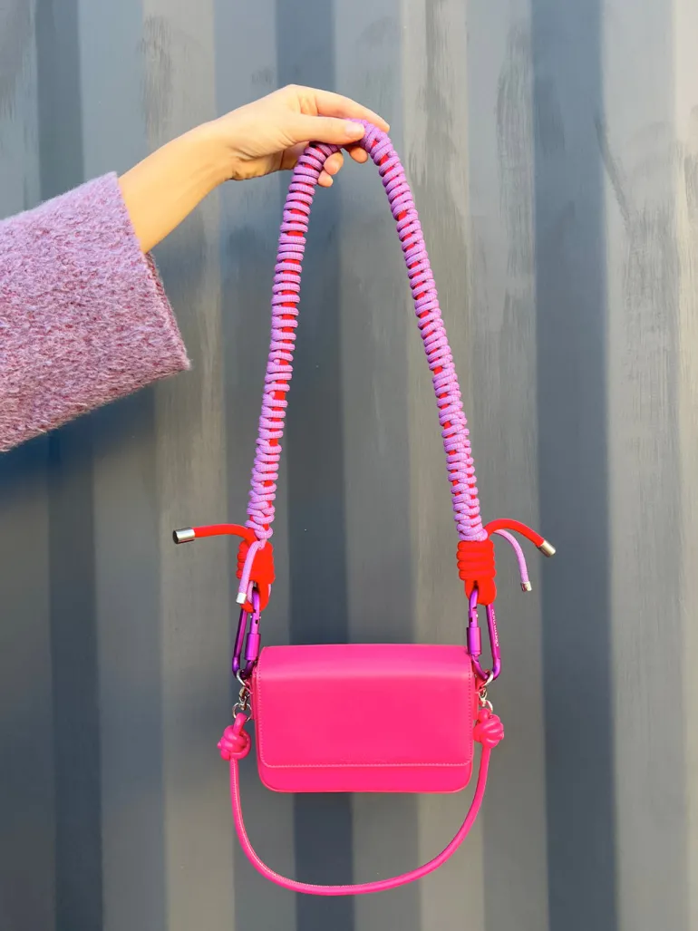 Pantone fucsia