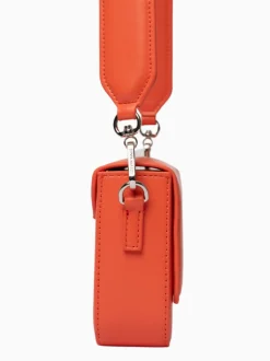 Pantone naranja